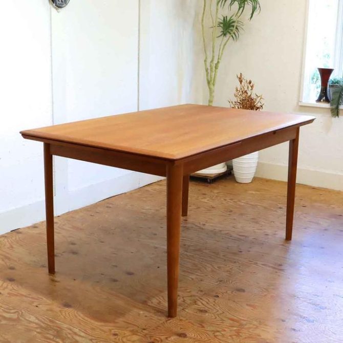 北欧家具　デンマーク製ヴィンテージ伸長式テーブル