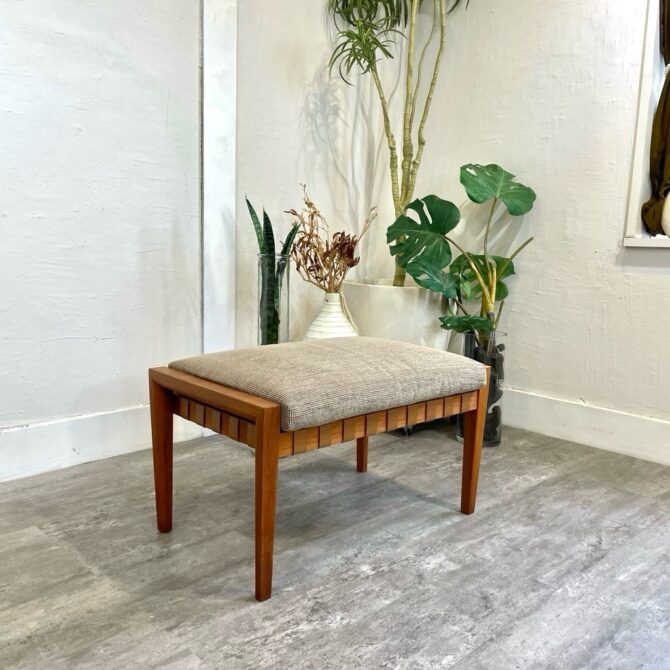 リッツウェル　プラヴァ　オットマン　買取