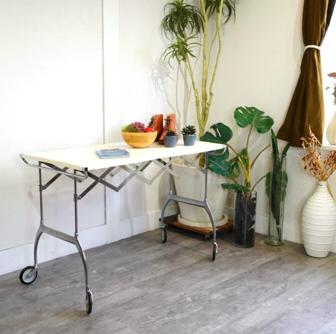 廃盤カルテル kartell Dolly アントニオチッテリオ Kartell Dolly | Plastic Chair | Contemporary Dining Room Furniture