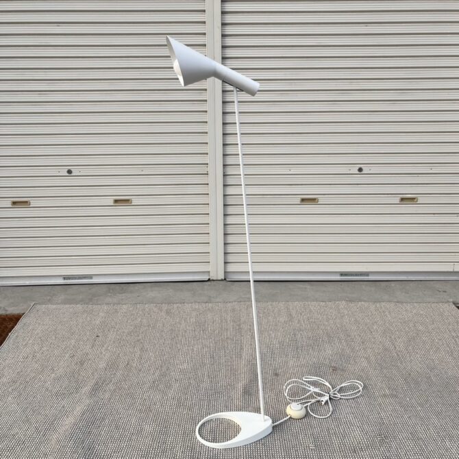 ルイスポールセン　AJランプ　買取