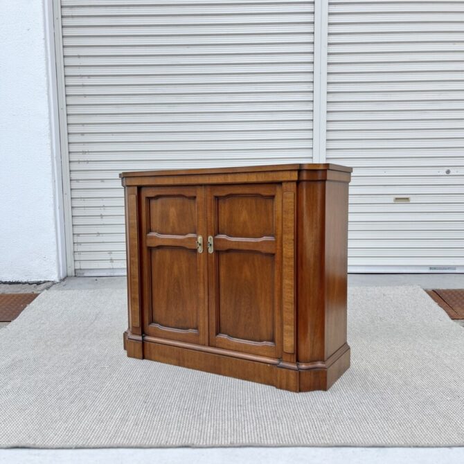 ドレクセルヘリテイジ　キャビネット　買取